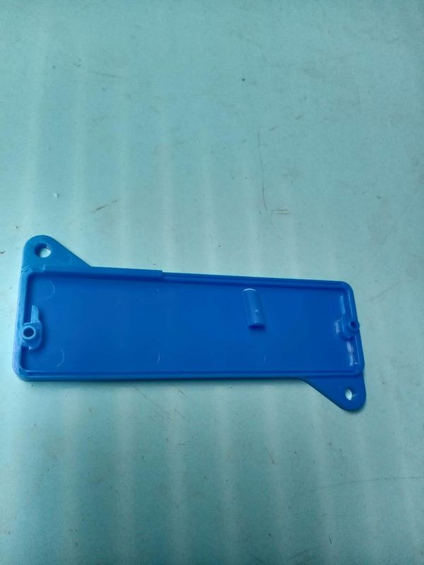 プラスチック部品青い色の習慣のプラスチック工具細工のための高精度の射出成形