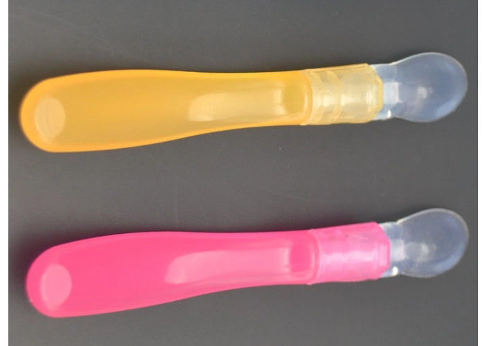 2色のシリコーンの射出成形の再使用可能な赤ん坊の供給のスプーン